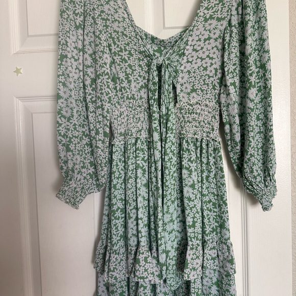 Floral Green Dress - Picture 2 of 6